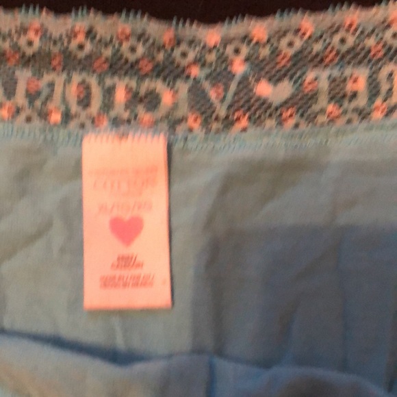 3 pair Victoria Secrete xl panties - Picture 3 of 5